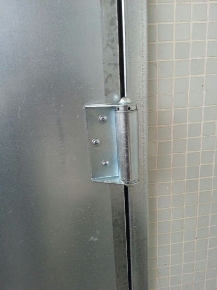 Dobradiça 4" Regulada por Mola